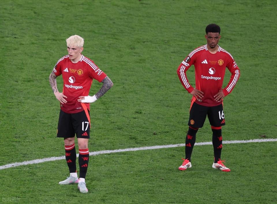 曼联客场力挫对手，士气飙升