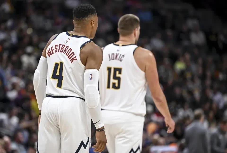  火箭威少唐斯图片 