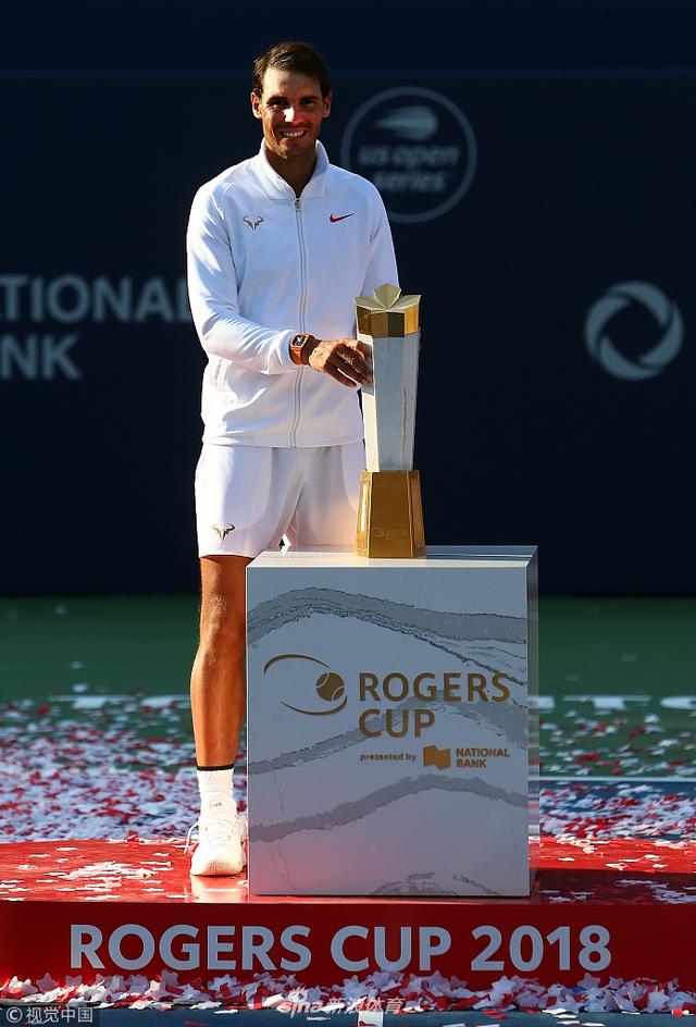  纳达尔在塞尔维亚队比赛中问鼎冠军，出色防守引发热议！